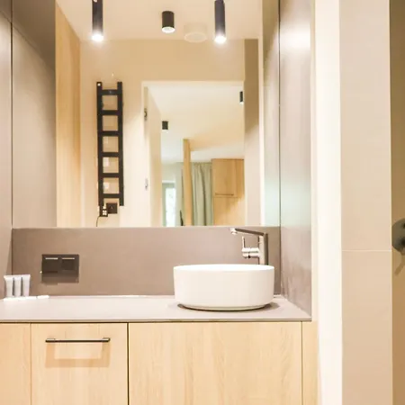 Z 2 Sypialniami Greeneri - Taras - Bryza Apartment